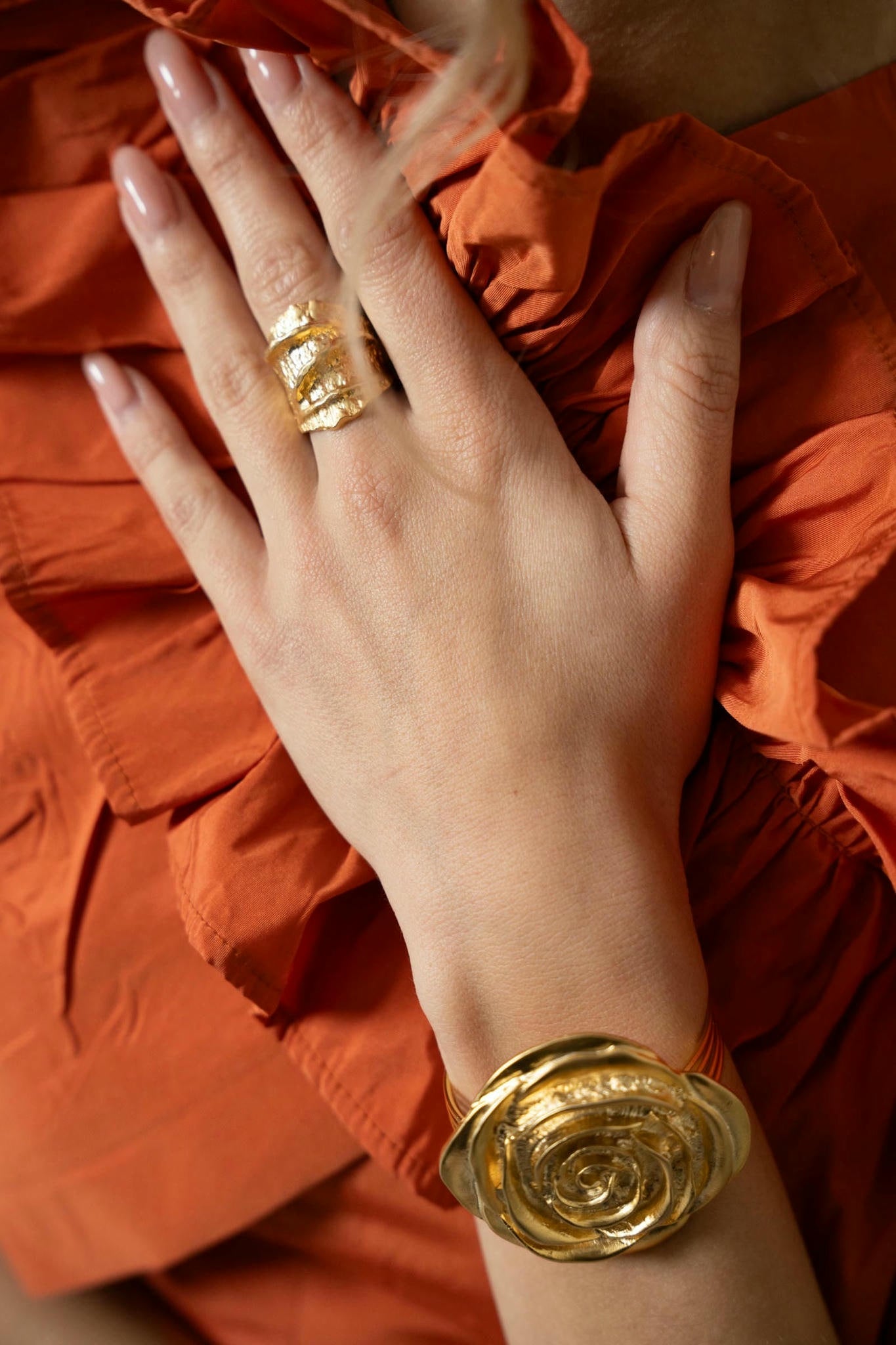 18K gold-plated brass cuff and ring designer statement piece-closeup details-tresor collection-viola