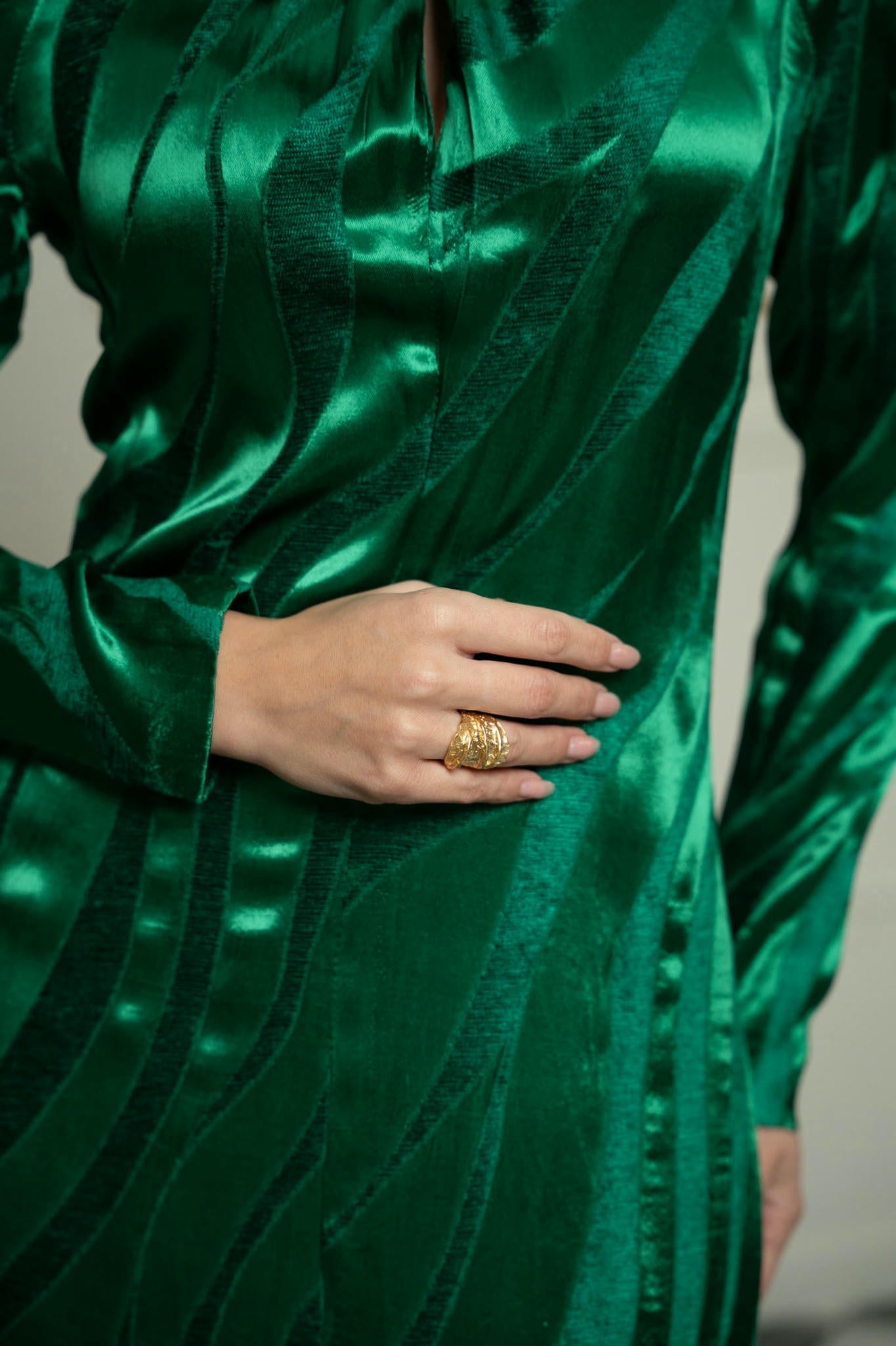 Majesty Gown – Wave-Textured Satin in Amethyst and Emerald Tones