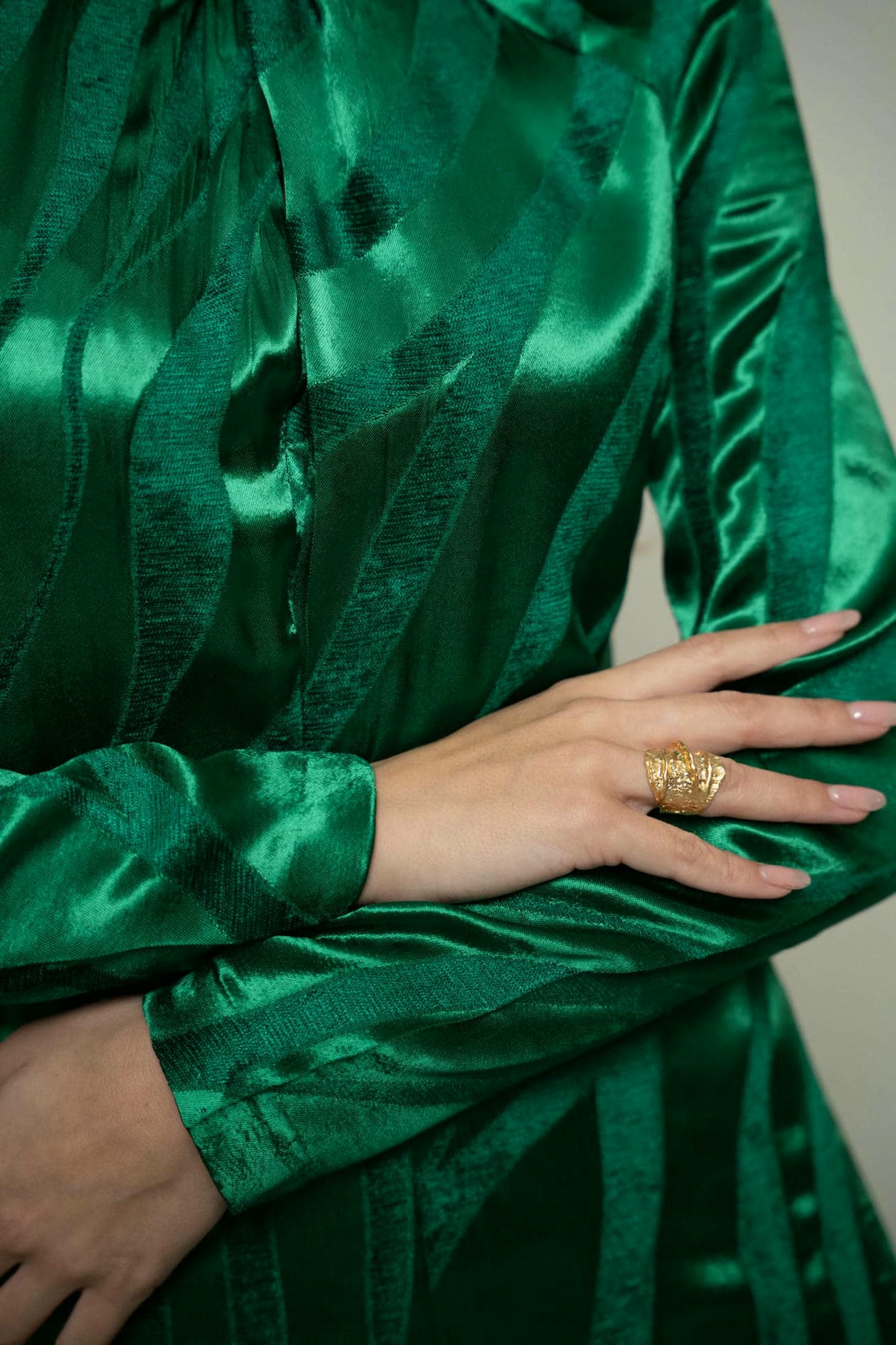 18K gold-plated brass cuff and ring designer statement piece-ring details-tresor collection-viola