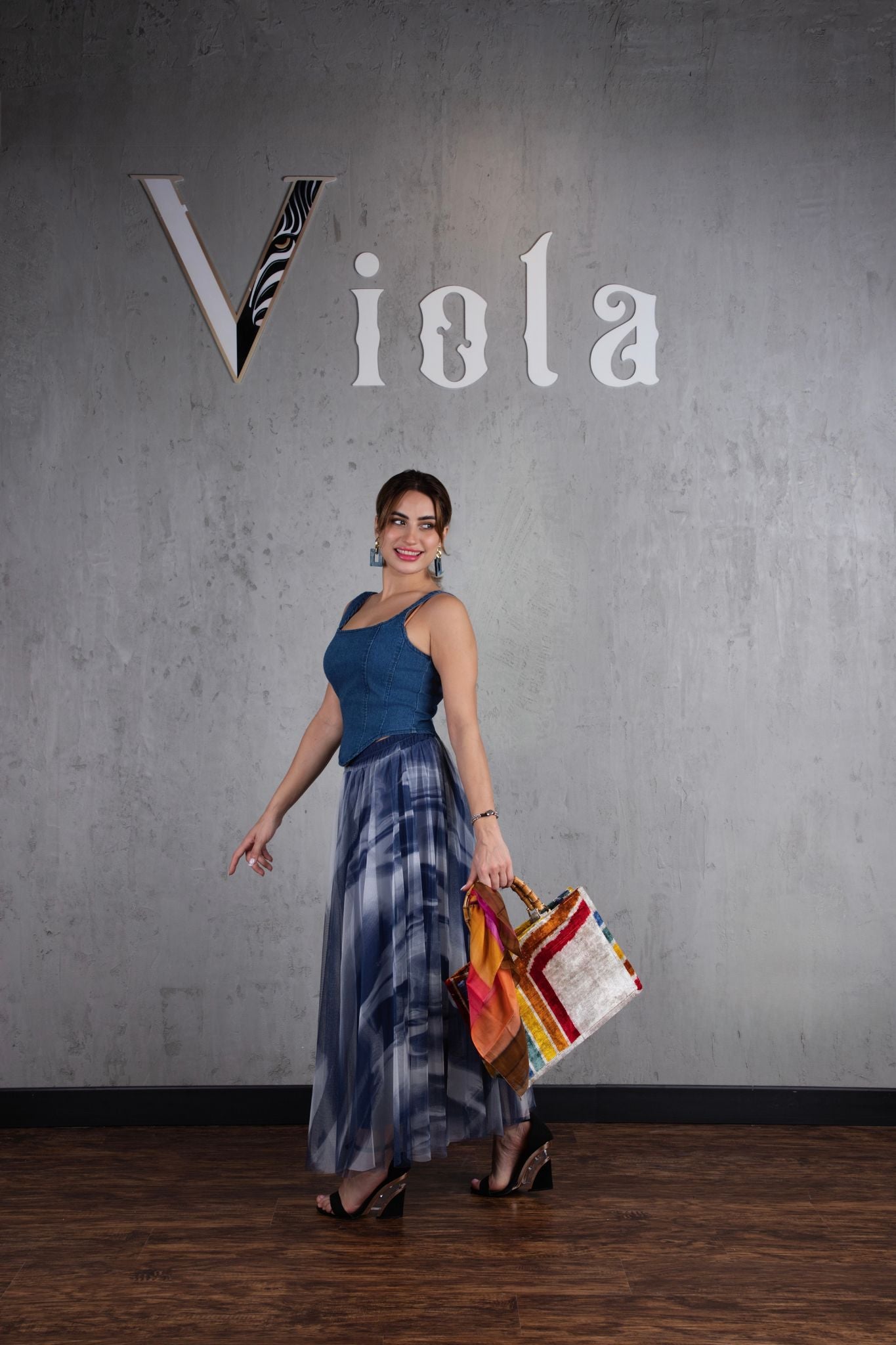 Viola tote bag in multicolour geometric colour with bamboo handles and shoulder