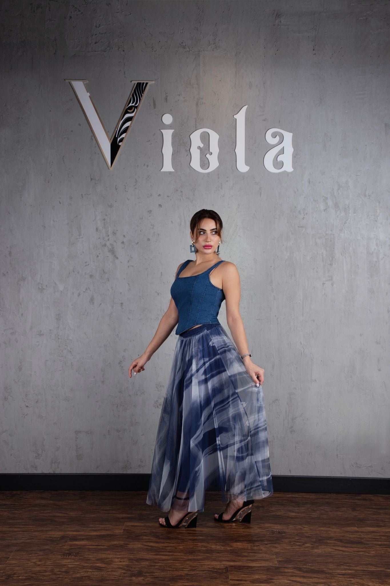 Denim top and tulle skirt set in classic blue print