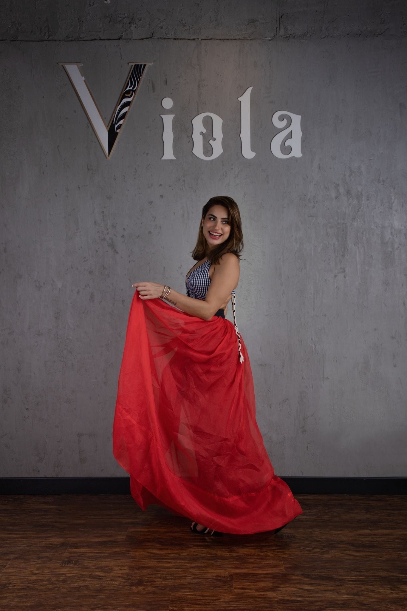 viola-nostalgia-collection-red-set-side